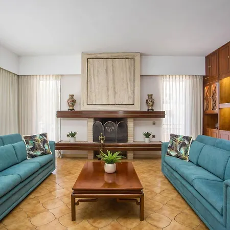 Elegant Spacious Apartment In Rhodes With Balcony * עיר רודוס