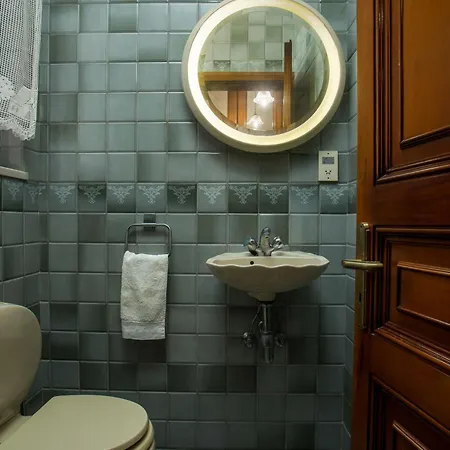 דירה Elegant Spacious Apartment In Rhodes With Balcony