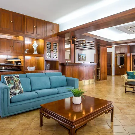 Elegant Spacious Apartment In Rhodes With Balcony דירה *
