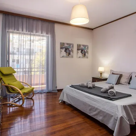 Elegant Spacious Apartment In Rhodes With Balcony * עיר רודוס