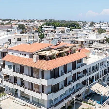 Elegant Spacious Apartment In Rhodes With Balcony עיר רודוס