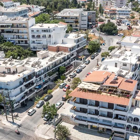 דירה Elegant Spacious Apartment In Rhodes With Balcony