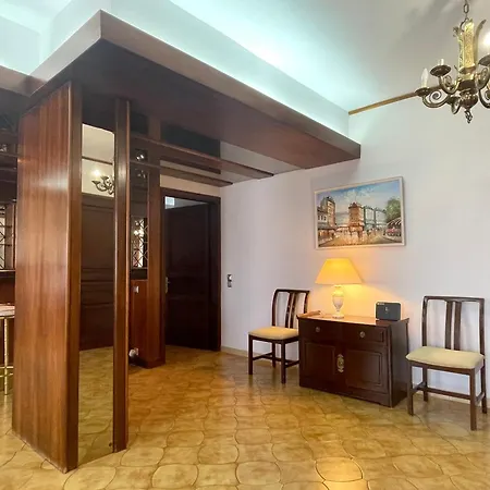 דירה Elegant Spacious Apartment In Rhodes With Balcony עיר רודוס