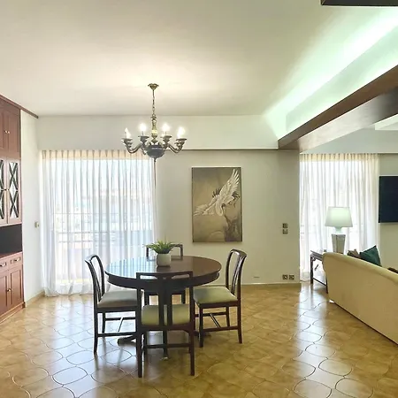Elegant Spacious Apartment In Rhodes With Balcony * עיר רודוס