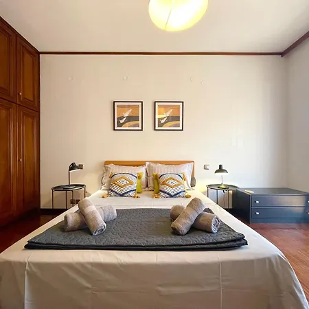 Elegant Spacious Apartment In Rhodes With Balcony דירה