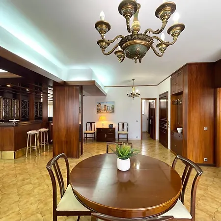 דירה Elegant Spacious Apartment In Rhodes With Balcony *