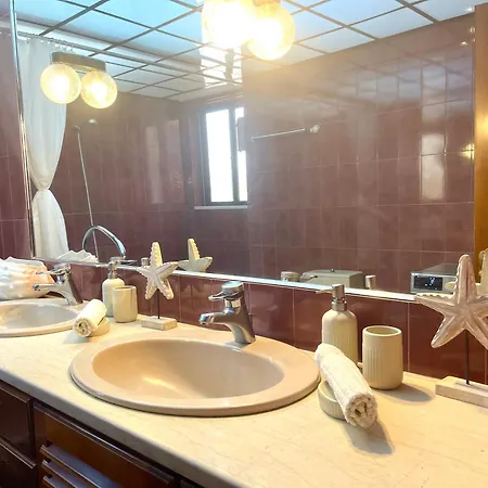 Elegant Spacious Apartment In Rhodes With Balcony עיר רודוס